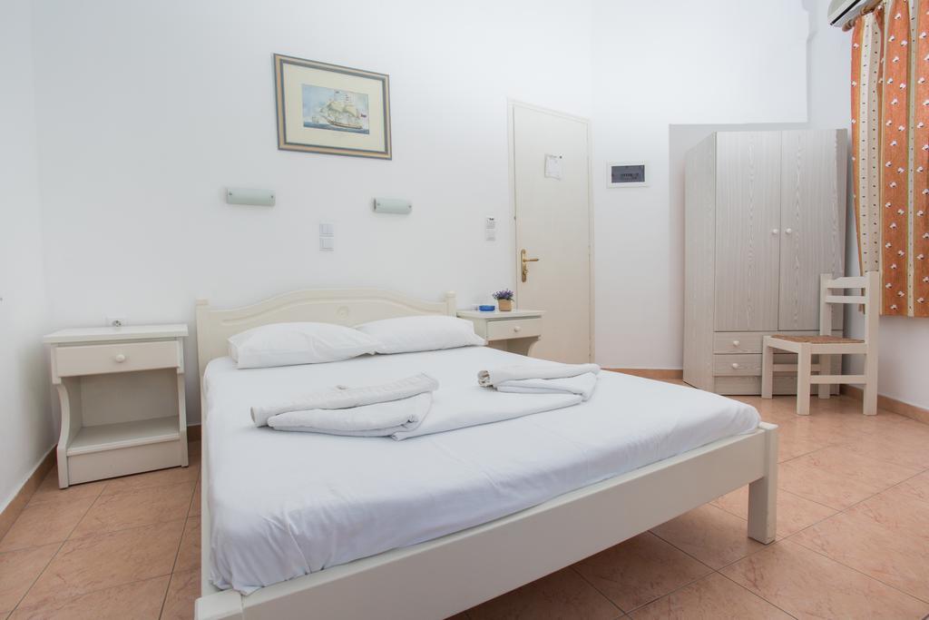 Louiza Hotel Páros Zewnętrze zdjęcie