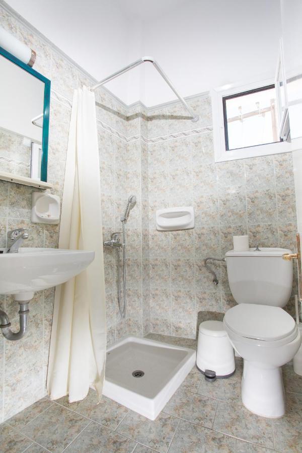 Louiza Hotel Páros Zewnętrze zdjęcie